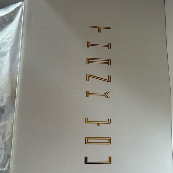 Jordan 11 Gratitude - Picture 14 of 14